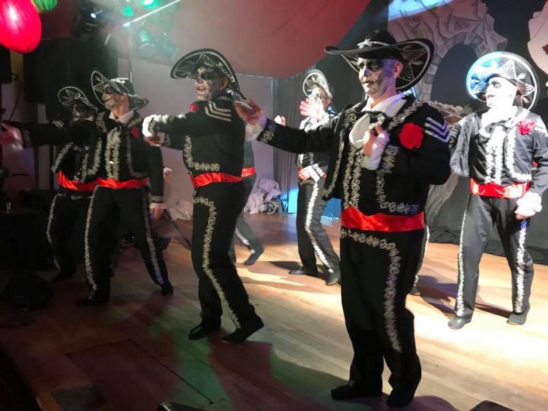 27540408_2451733428385597_496977214523761909_n_2451733428385597