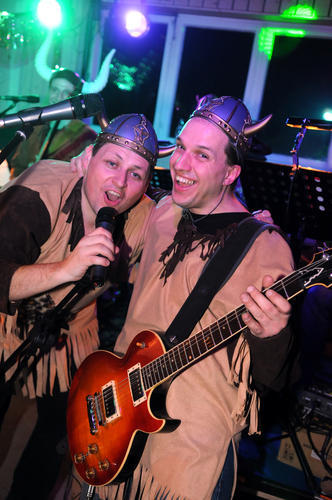 227941_m1w800q75v8603