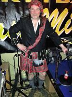 12512312_1957919644433647_9174287602090561546_n